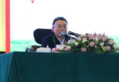 全國農業技術推廣服務中心劉天金主任
蒞臨綠業元客戶年會并發表講話